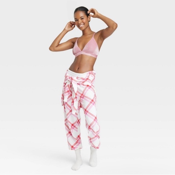 Colsie Pink Metallic Shimmer Bralette - Picture 7 of 7